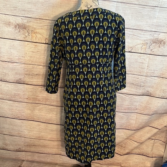 Boden Fine Corduroy Dress Peacock Print 3/4 Sleeves V-neck Size 6 - Picture 6 of 10